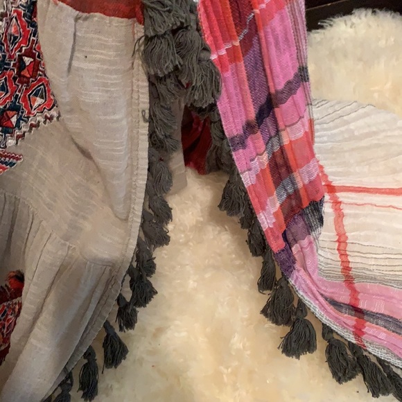 Zara embroidered boho maxi dress with tassels - Picture 6 of 8